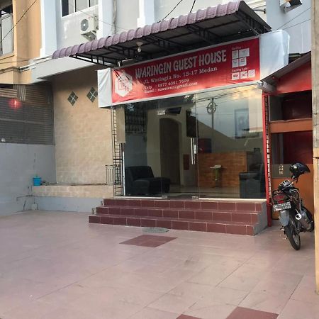 Waringin Residence Medan Esterno foto