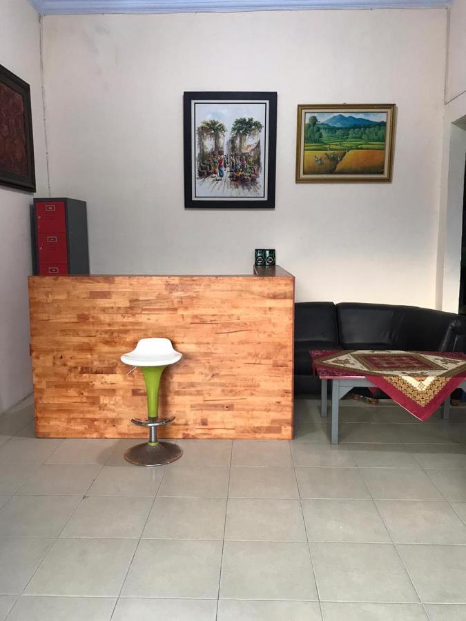 Waringin Residence Medan Esterno foto
